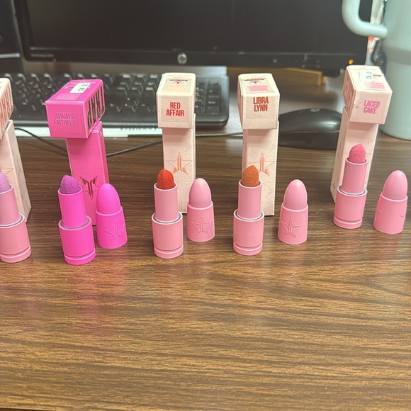 Jeffree star lipstick velvet-1 - Picture 2 of 16